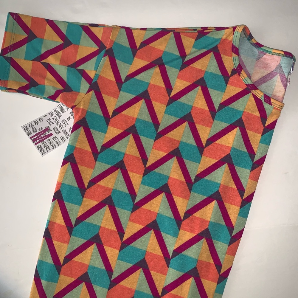 Lularoe Women’s Medium Irma new